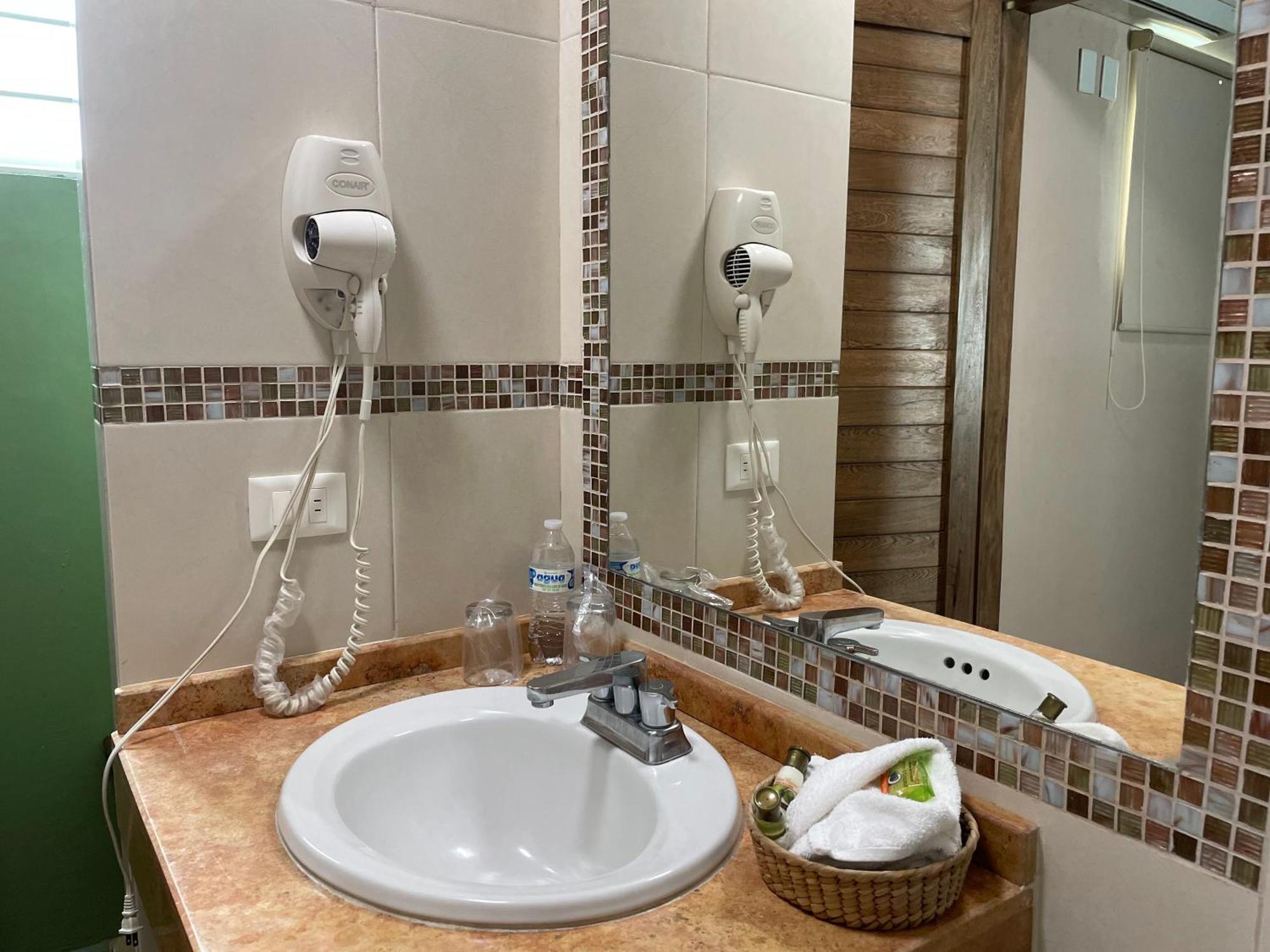 Hotel Santo Domingo Express Villahermosa Kültér fotó