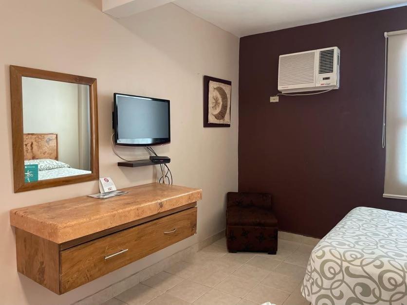 Hotel Santo Domingo Express Villahermosa Kültér fotó